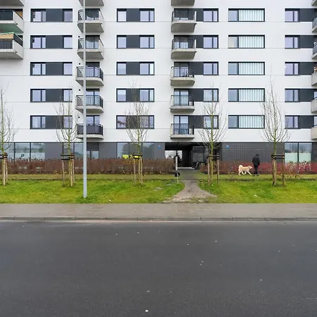 Apartament Cozy With Balcony&free Garage By Renters *