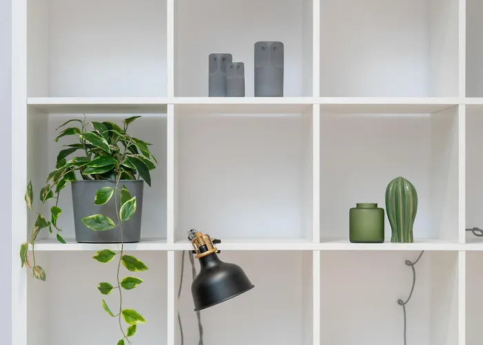 Apartamento Cozy With Balcony And Free Garage By Renters *