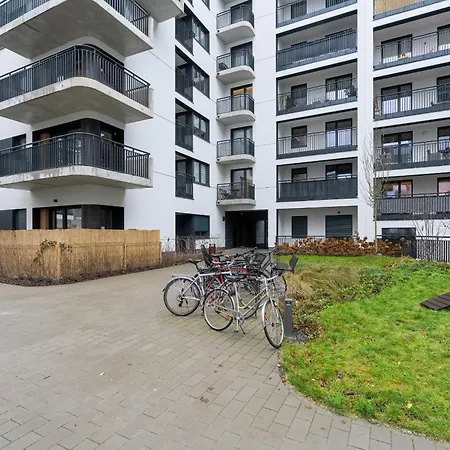 Διαμέρισμα Cozy With Balcony And Free Garage By Renters