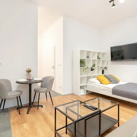 Appartement Cozy With Balcony And Free Garage By Renters
